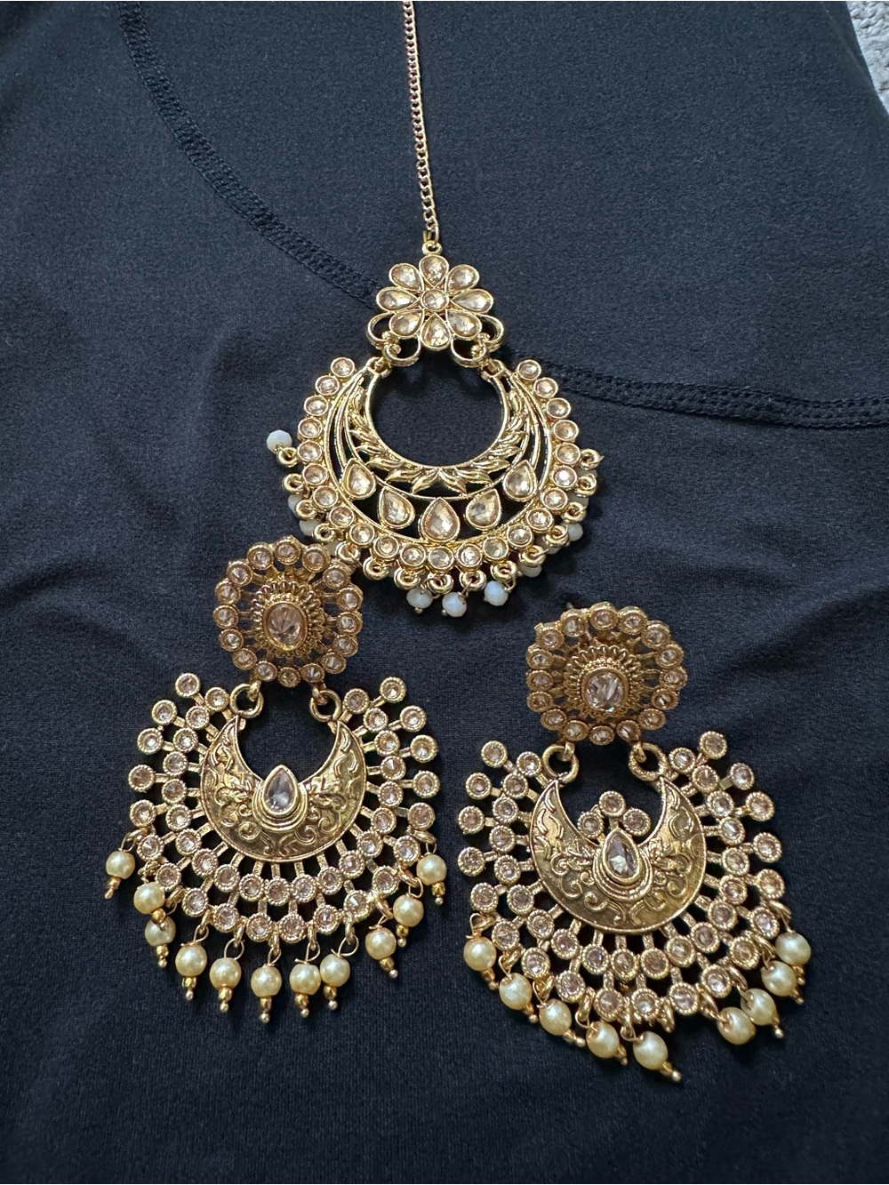 Gold-Tone Kundan Chandbali tikka and Earrings Set - Women Jewelry